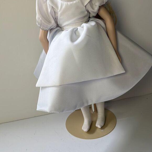 VINTAGE 1988 DISNEY COLLECTION GROLIER ALICE IN WONDERLAND PORCELAIN DOLL Number - Picture 4 of 12